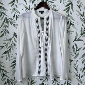The Limited Lace Up Front Tie Blouse. White. Size M.